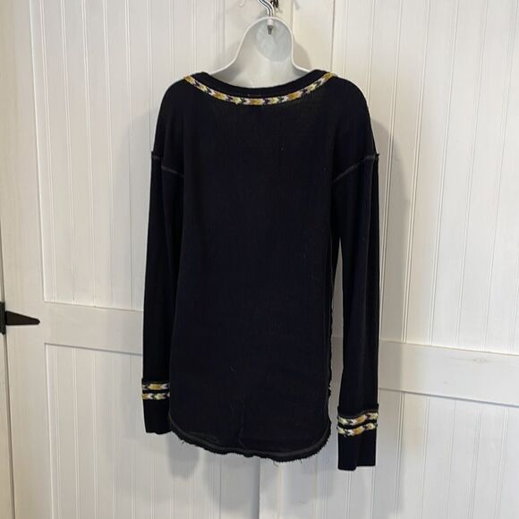 WE THE Free black sweater size M - Picture 6 of 9